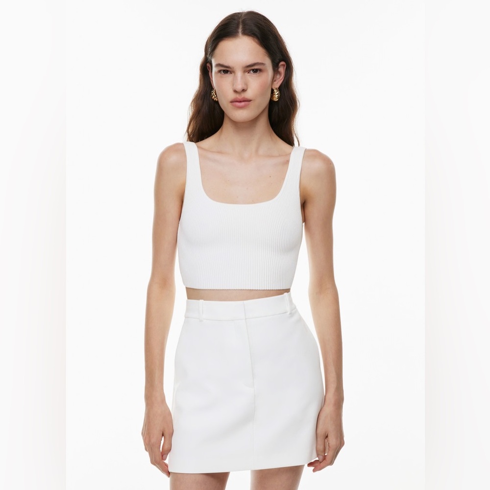 Aritzia Sculpt Knit Scoopneck Tank